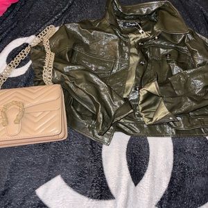 Cropped leather jacket